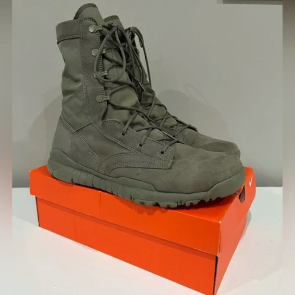 Nike SFB Special Field Tactical Combats Boots, Sage Green size 11.5